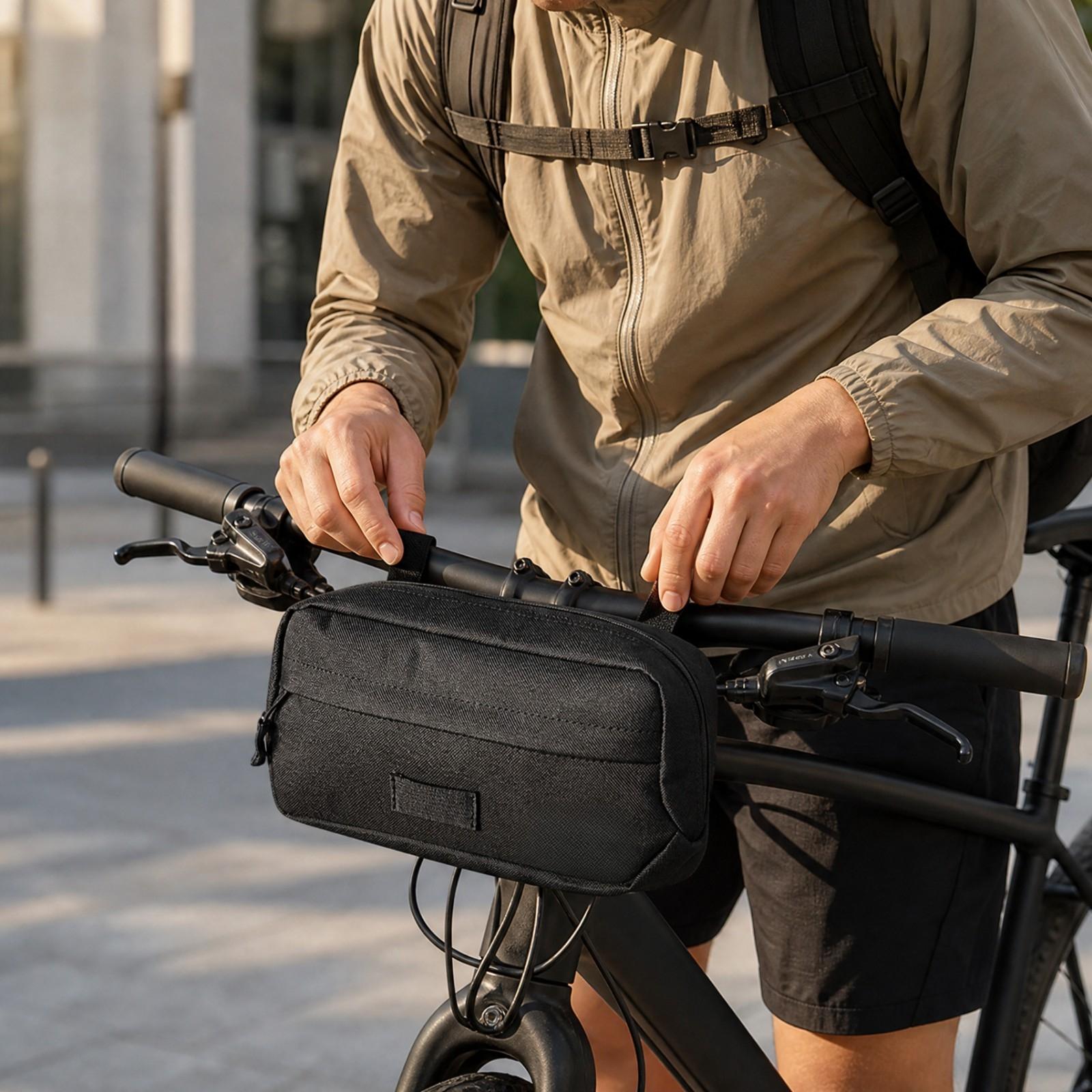 Compacte fietsstuurzak van zwa - Cycling Commute Essentials recensie en prijs